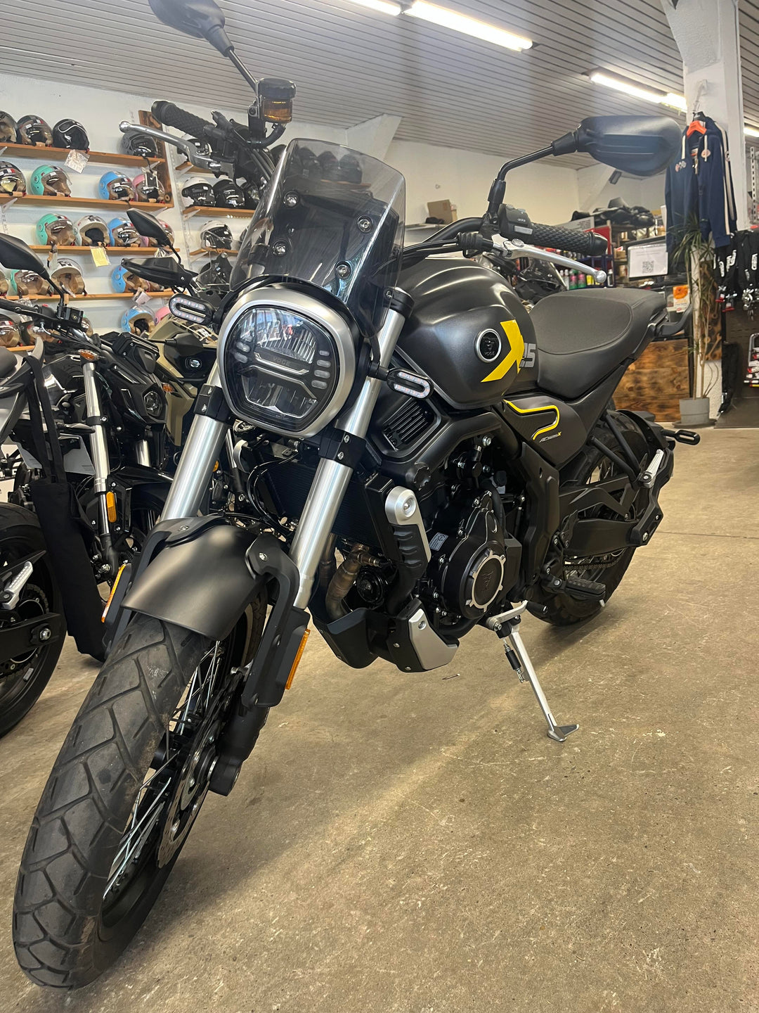 VOGE 525 ACX