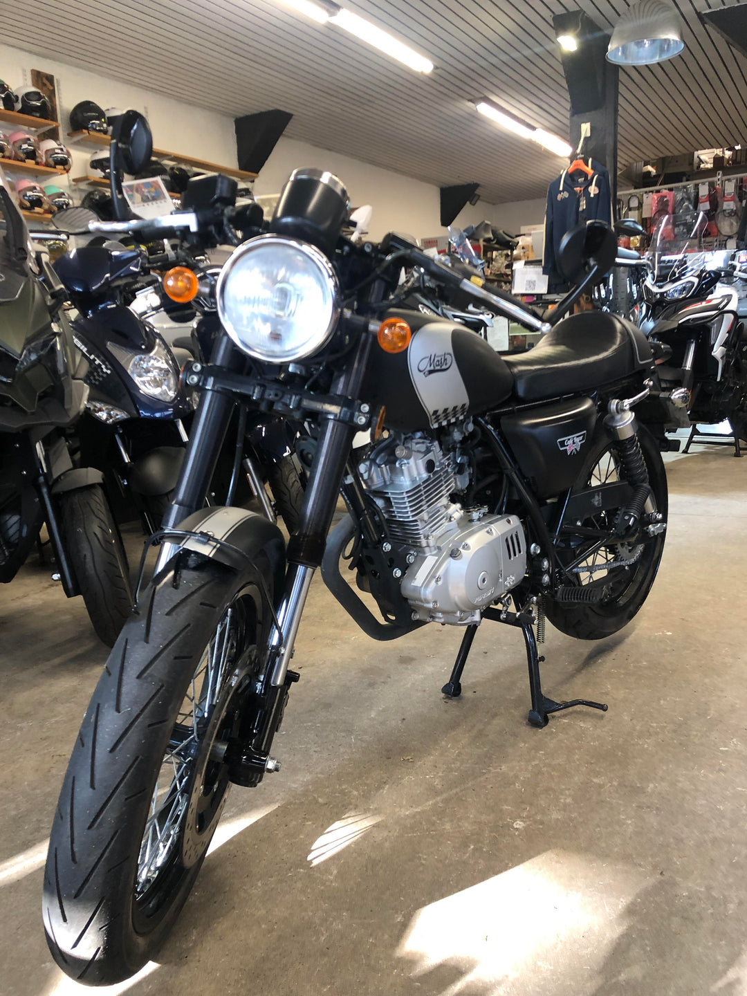 MASH CAFE RACER 125CC