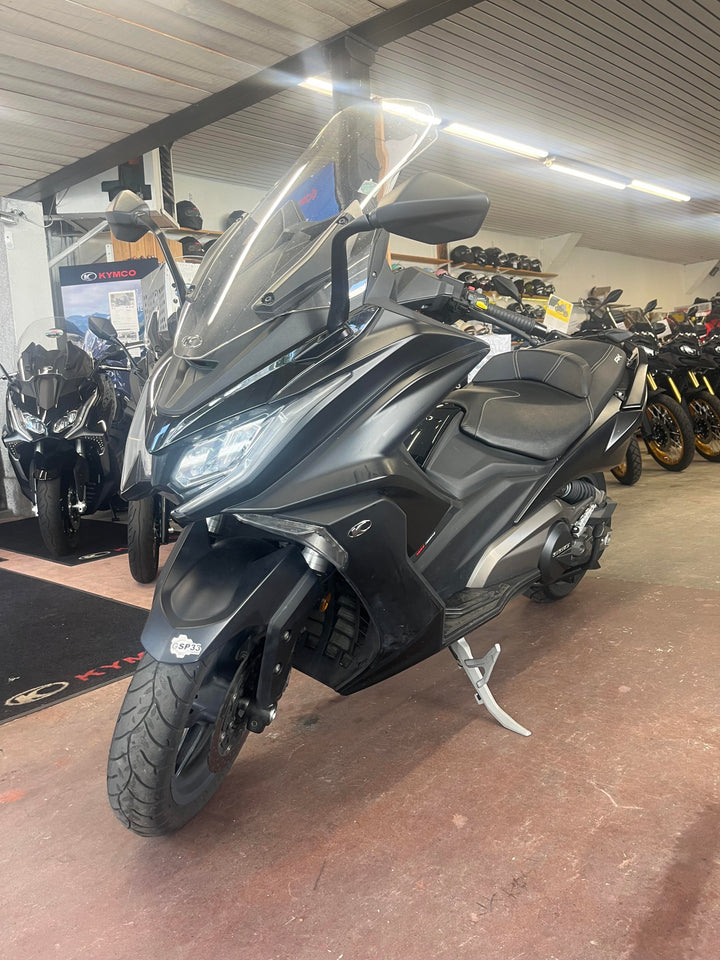KYMCO AK 550 ABS 1ère main