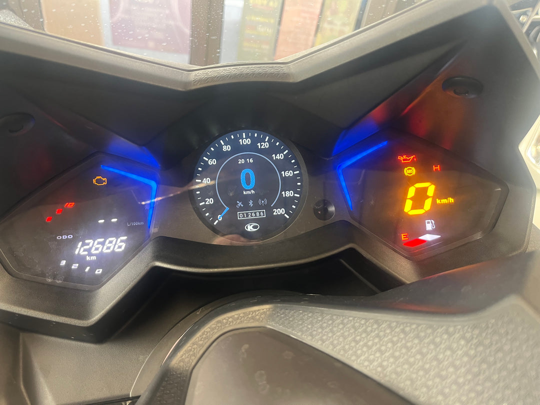 KYMCO AK 550 ABS 1ère main