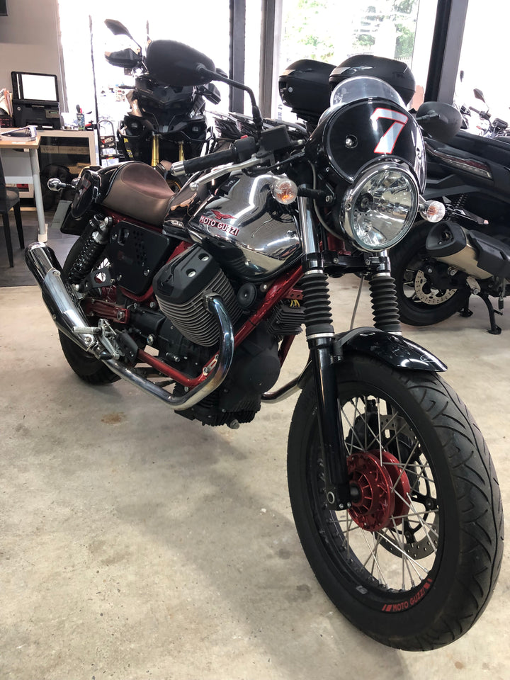 MOTO GUZZI V7 RACER