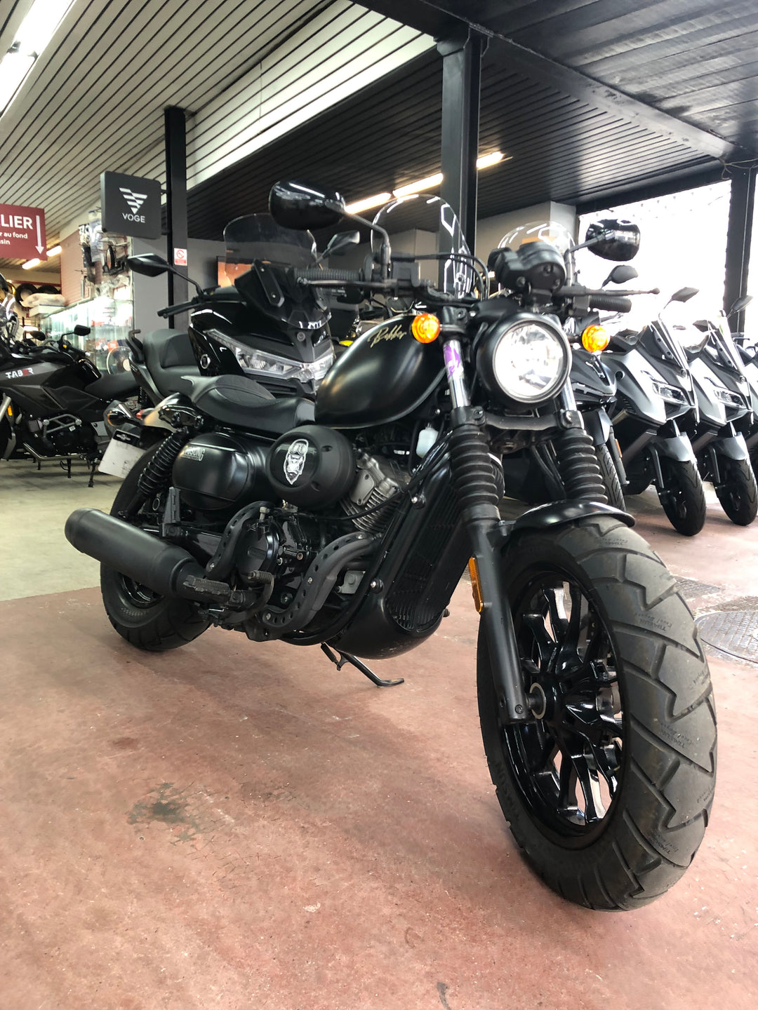 HYOSUNG GV 125 BOBBER