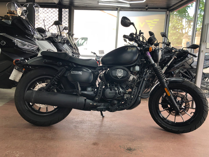 HYOSUNG GV 125 BOBBER